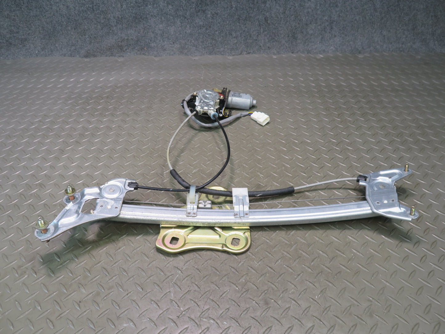02-10 Lexus UZZ40L SC430 Front Left Driver Door Window Regulator w Motor OEM