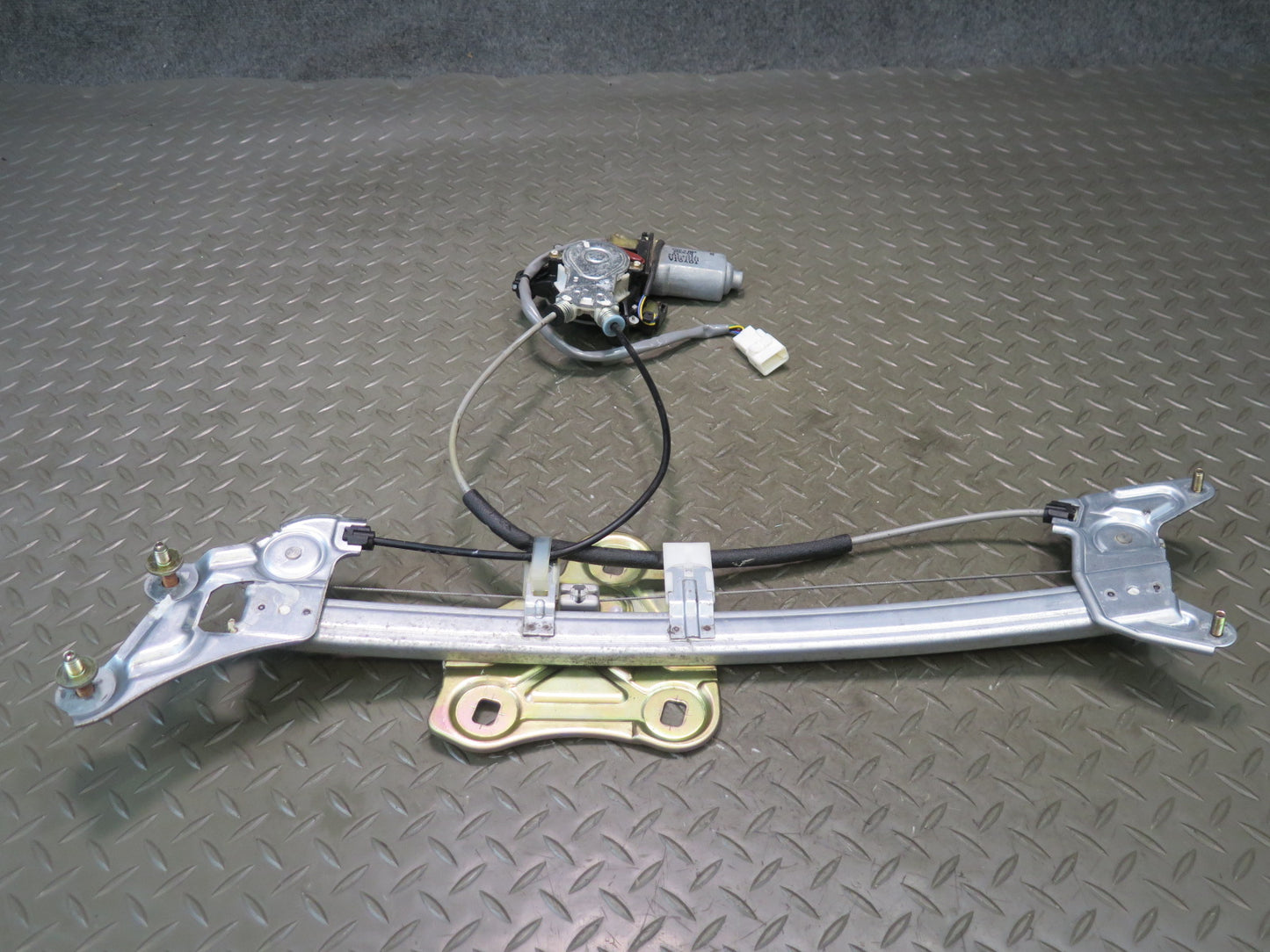 02-10 Lexus UZZ40L SC430 Front Left Driver Door Window Regulator w Motor OEM