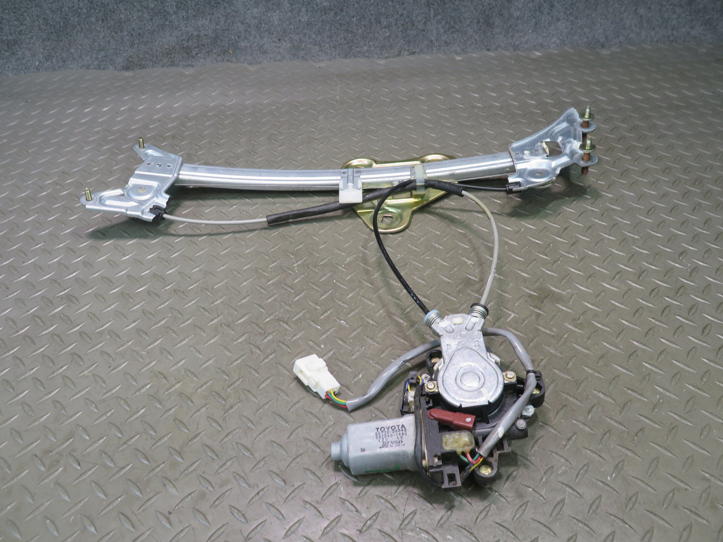 02-10 Lexus UZZ40L SC430 Front Left Driver Door Window Regulator w Motor OEM