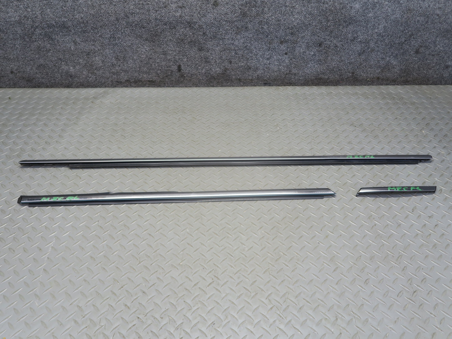 14-24 Mini F57 Convertible Left Fender Door Quarter Chrome Trim Molding Set