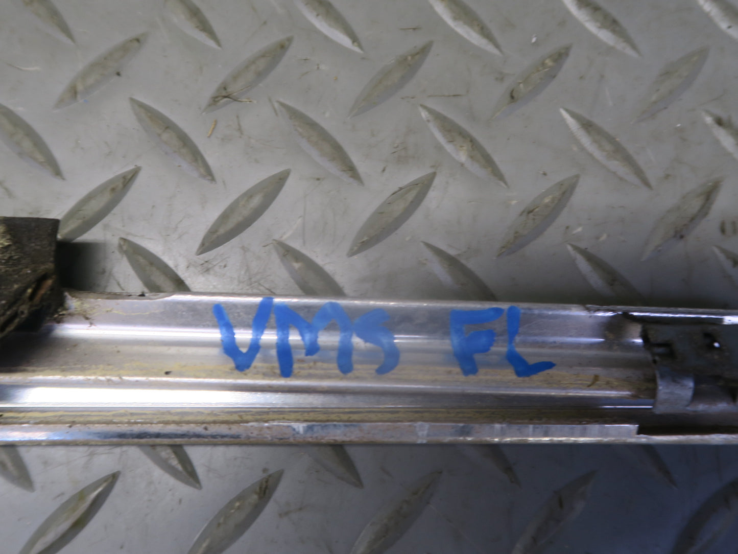 86-91 Mercedes W126 Sedan Set of 4 Front & Rear Door Chrome Trim Molding OEM