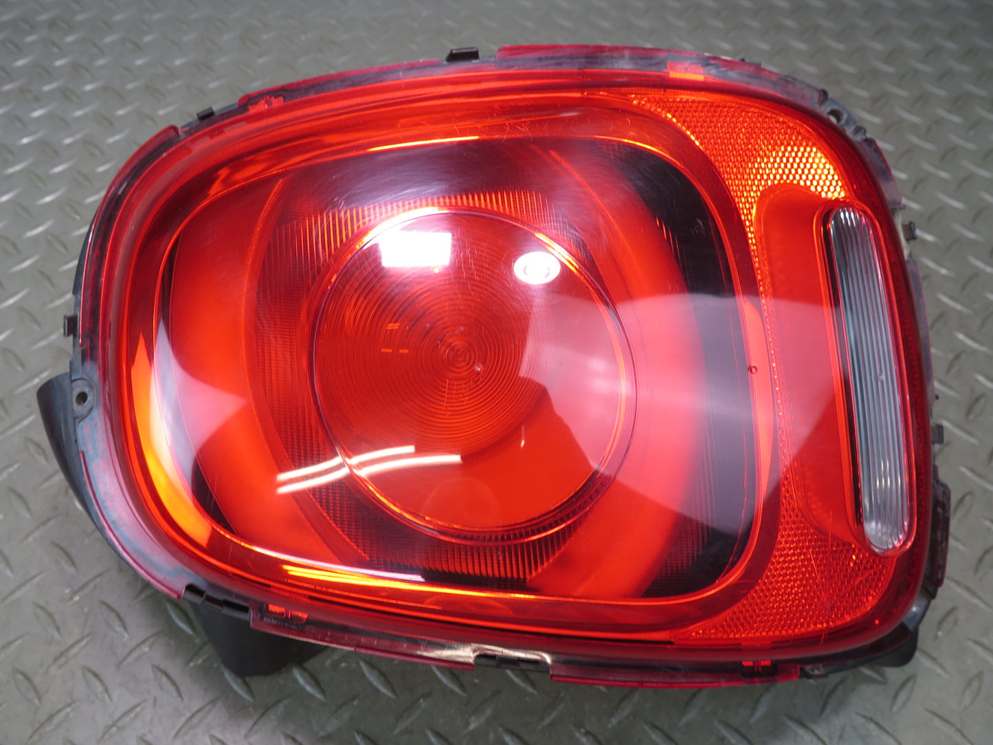 14-19 Mini Cooper F55 F56 F57 Set of 2 Rear Left & Right Tail Light Lamp OEM
