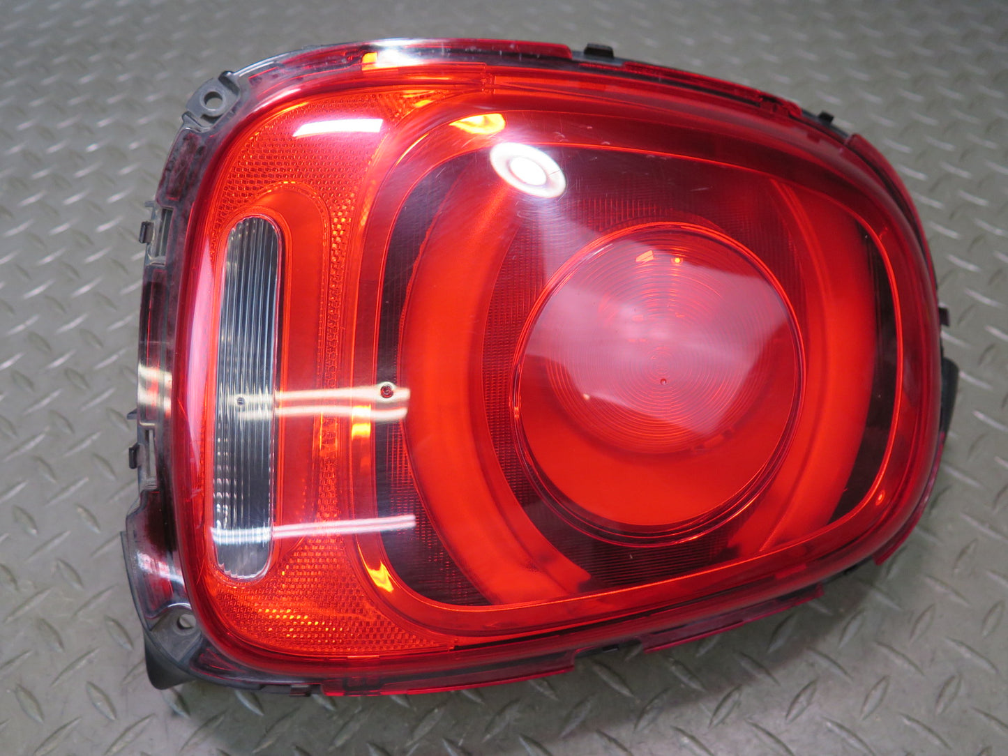 14-19 Mini Cooper F55 F56 F57 Set of 2 Rear Left & Right Tail Light Lamp OEM