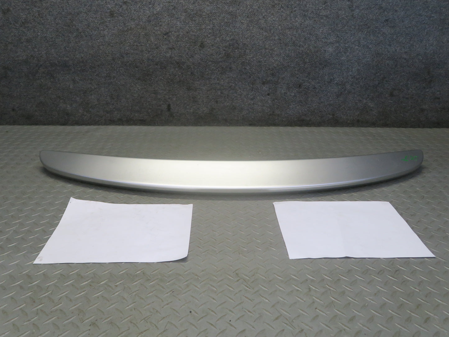 02-10 Lexus UZZ40L SC430 Rear Trunk Lid Spoiler Wing Silver 76085-24070 OEM