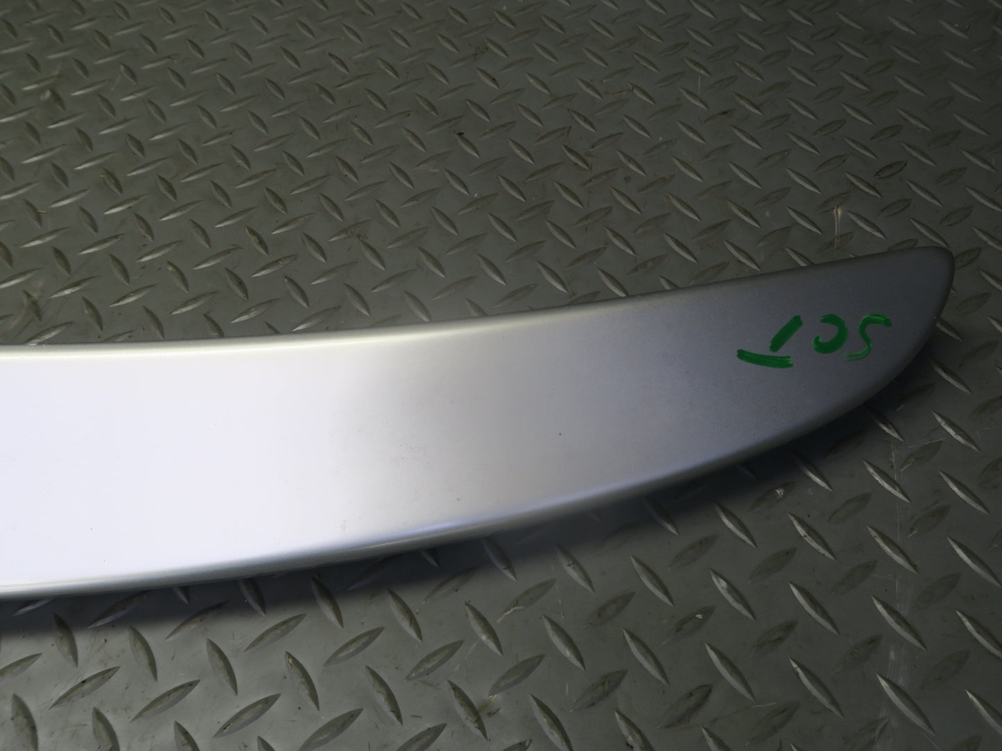 02-10 Lexus UZZ40L SC430 Rear Trunk Lid Spoiler Wing Silver 76085-24070 OEM