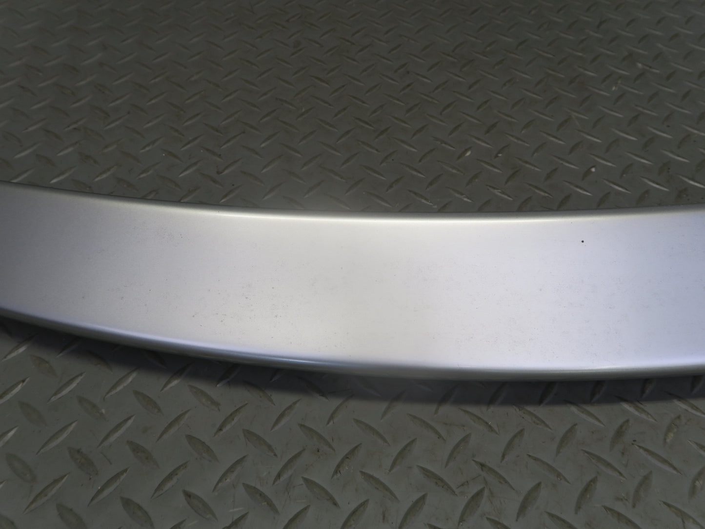 02-10 Lexus UZZ40L SC430 Rear Trunk Lid Spoiler Wing Silver 76085-24070 OEM