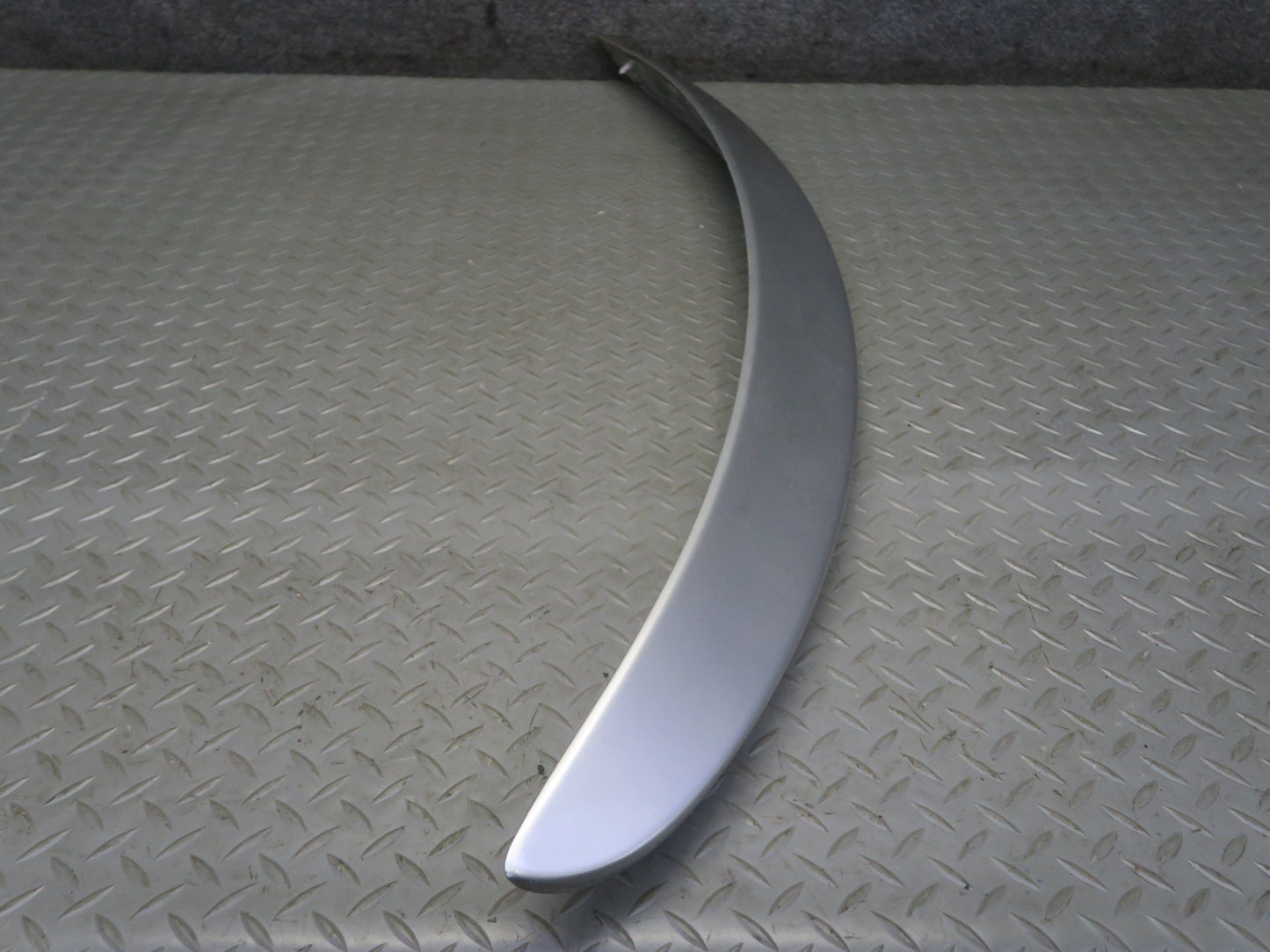 02-10 Lexus UZZ40L SC430 Rear Trunk Lid Spoiler Wing Silver 76085-24070 OEM