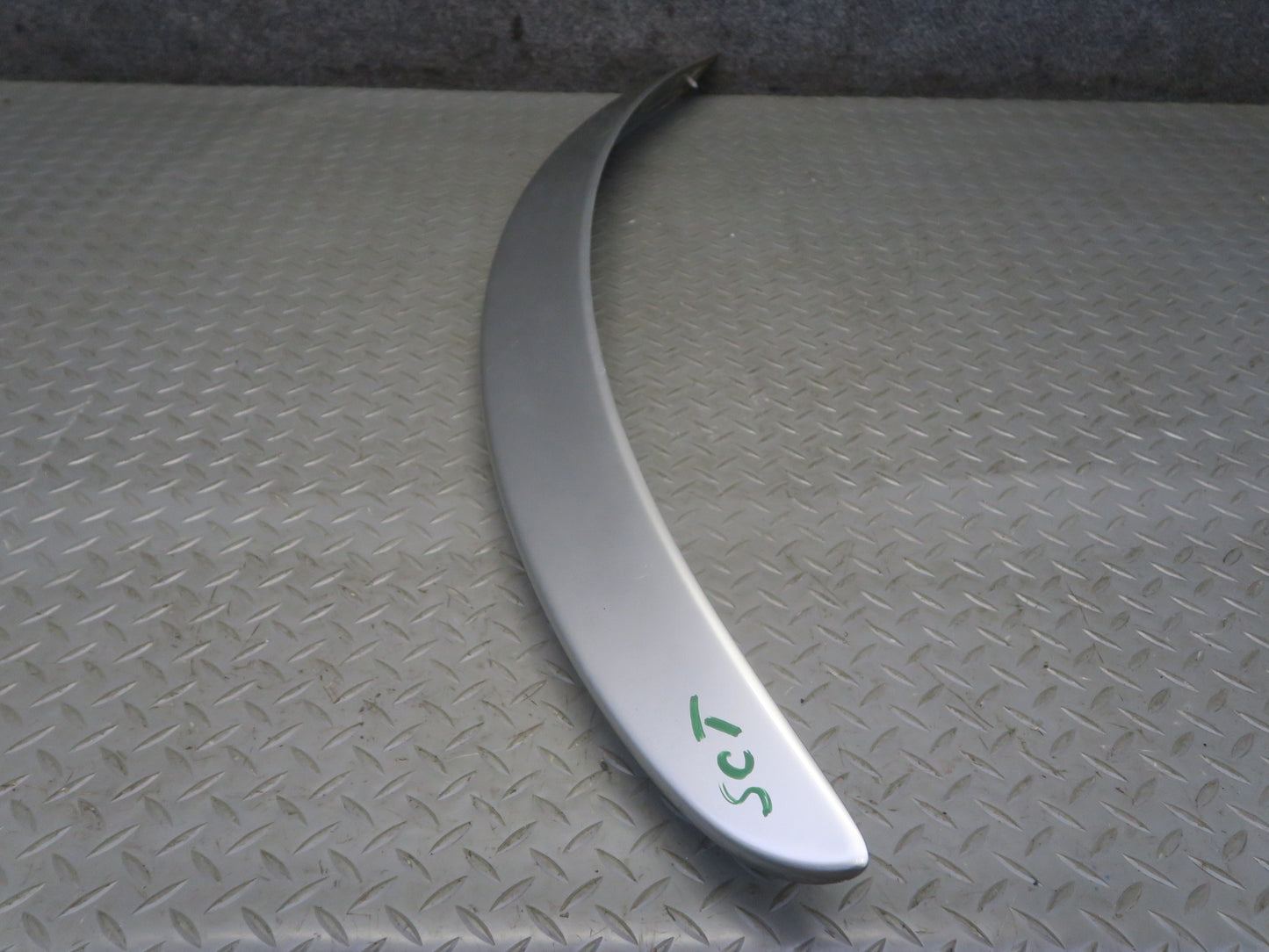 02-10 Lexus UZZ40L SC430 Rear Trunk Lid Spoiler Wing Silver 76085-24070 OEM