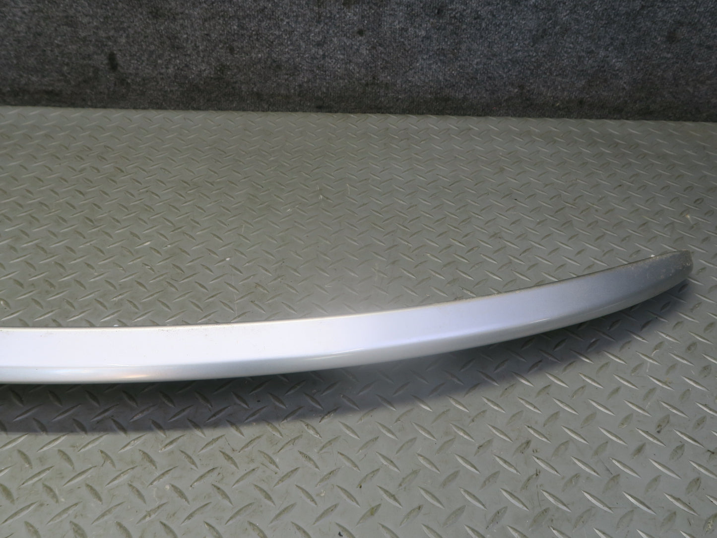 02-10 Lexus UZZ40L SC430 Rear Trunk Lid Spoiler Wing Silver 76085-24070 OEM