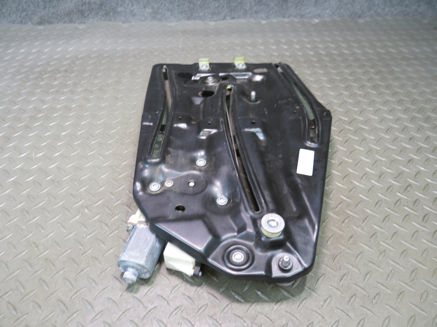 07-10 Bentley Continental GTC Rear Left Quarter Window Regulator w Motor