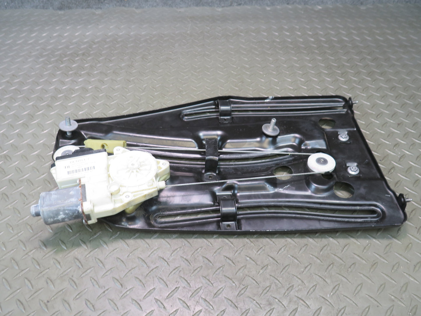 07-10 Bentley Continental GTC Rear Left Quarter Window Regulator w Motor