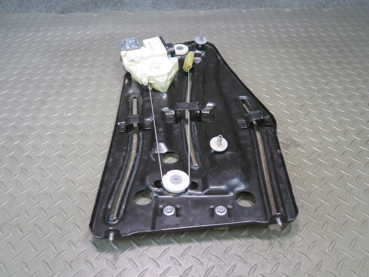 07-10 Bentley Continental GTC Rear Left Quarter Window Regulator w Motor