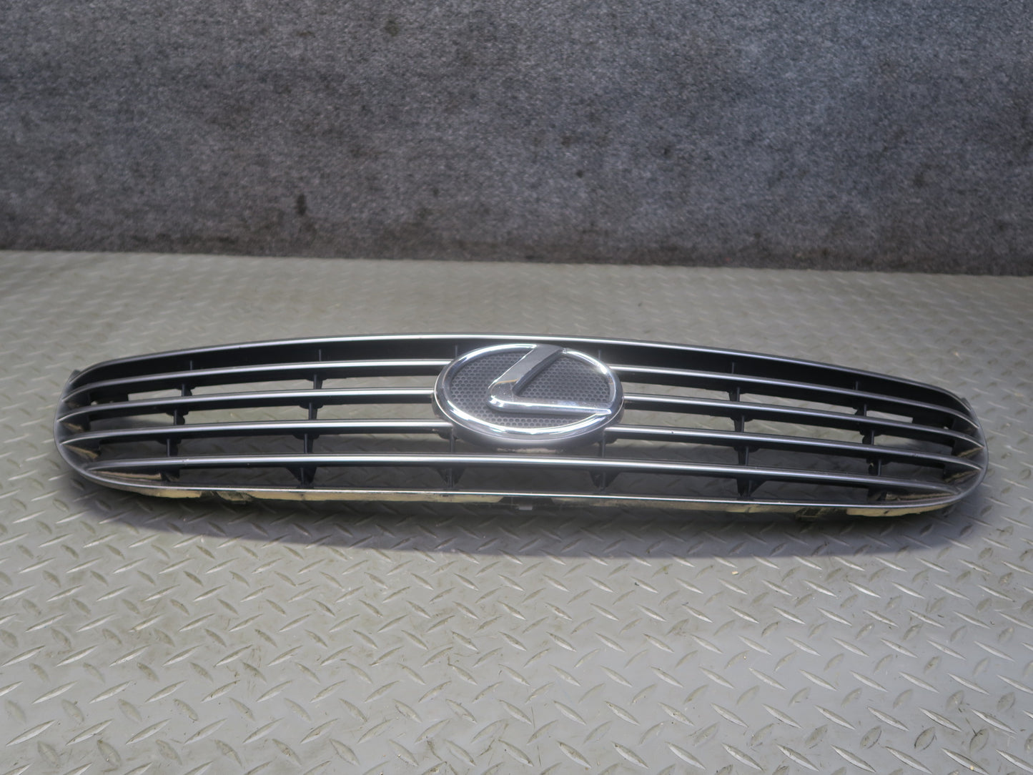 02-05 Lexus UZZ40L SC430 Front Bumper Grille Trim w Emblem 53111-24040 OEM