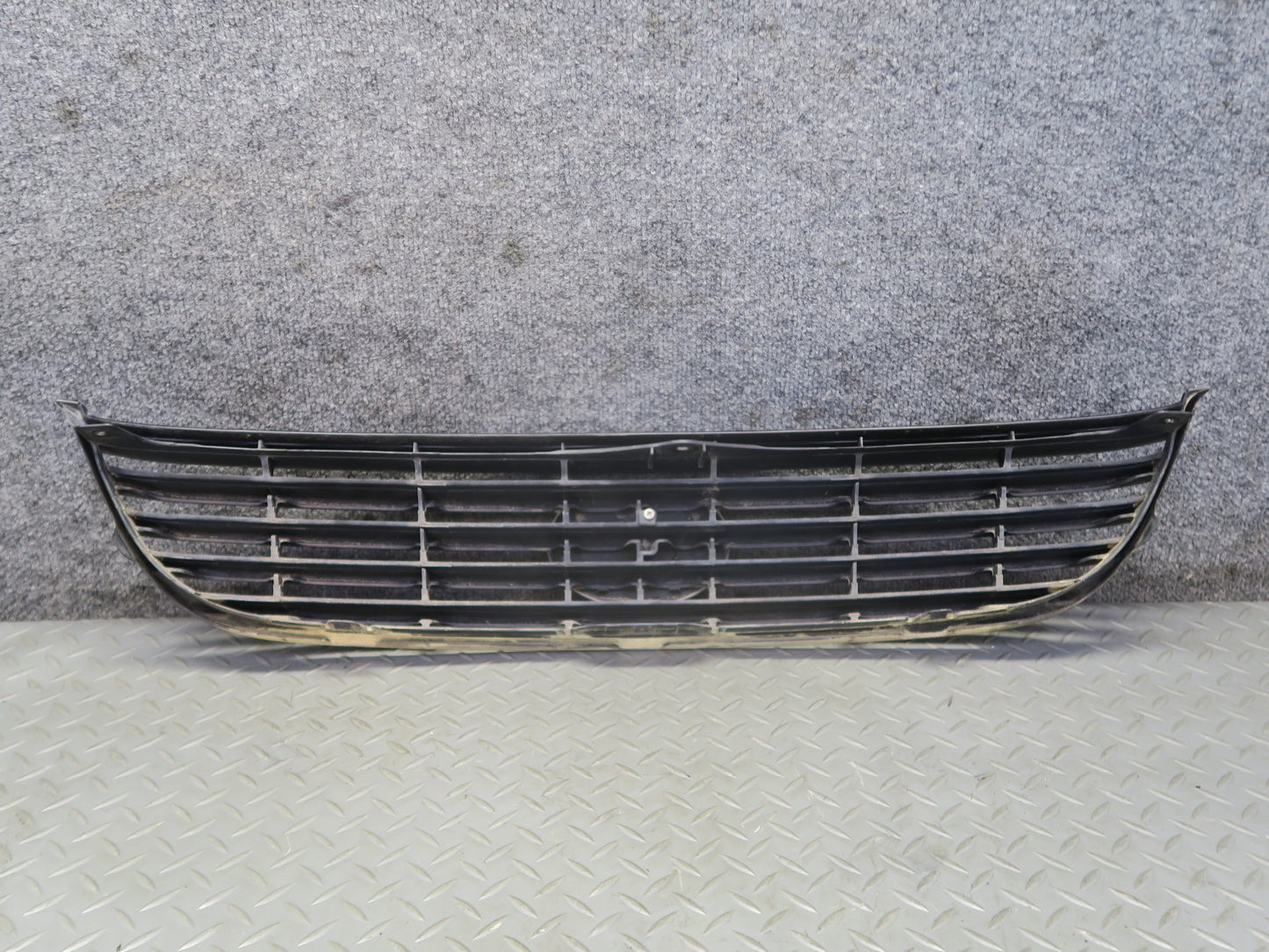 02-05 Lexus UZZ40L SC430 Front Bumper Grille Trim w Emblem 53111-24040 OEM