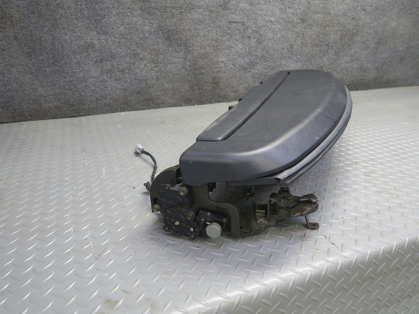 02-10 Lexus Z40 SC430 Rear Package Tray Flap Cargo Deck Cover Panel w Hinge OEM