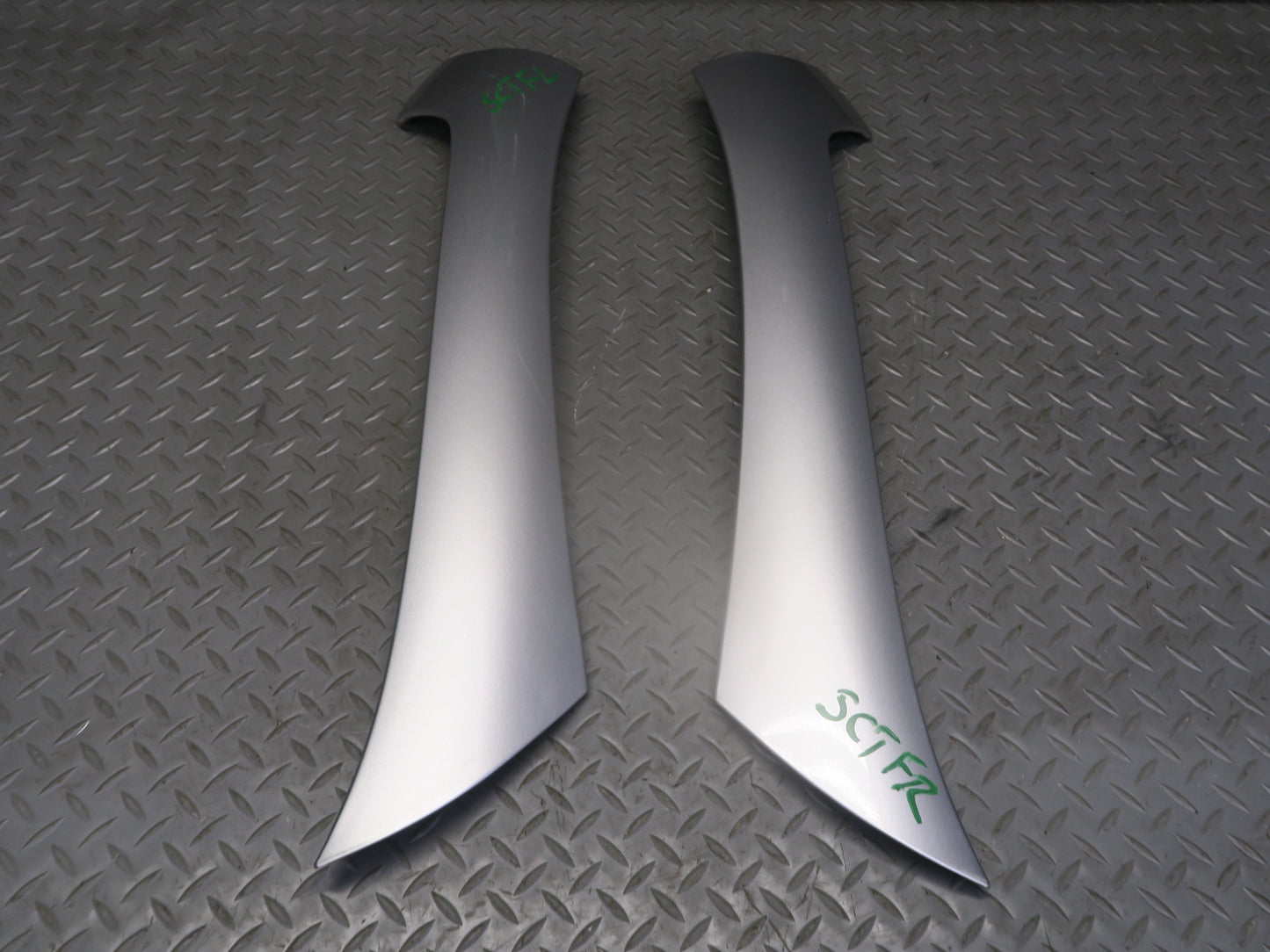 02-10 Lexus Z40 SC430 Set 2 Exterior Windshield A Pillar Trim Cover Silver OEM