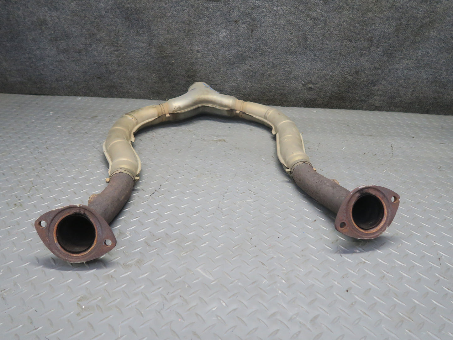 02-10 Lexus UZZ40L SC430 Front Exhaust Y Pipe Line OEM