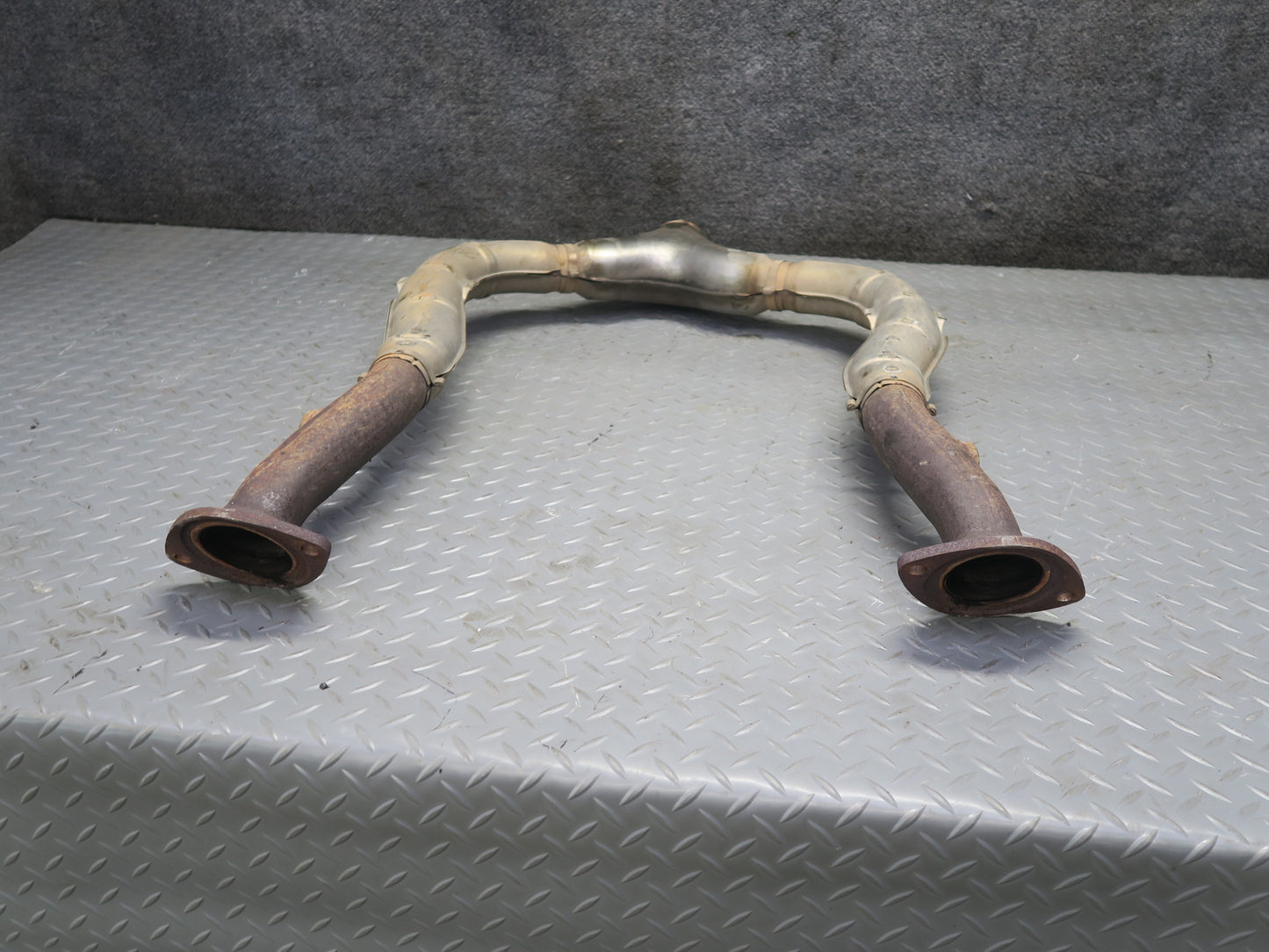 02-10 Lexus UZZ40L SC430 Front Exhaust Y Pipe Line OEM