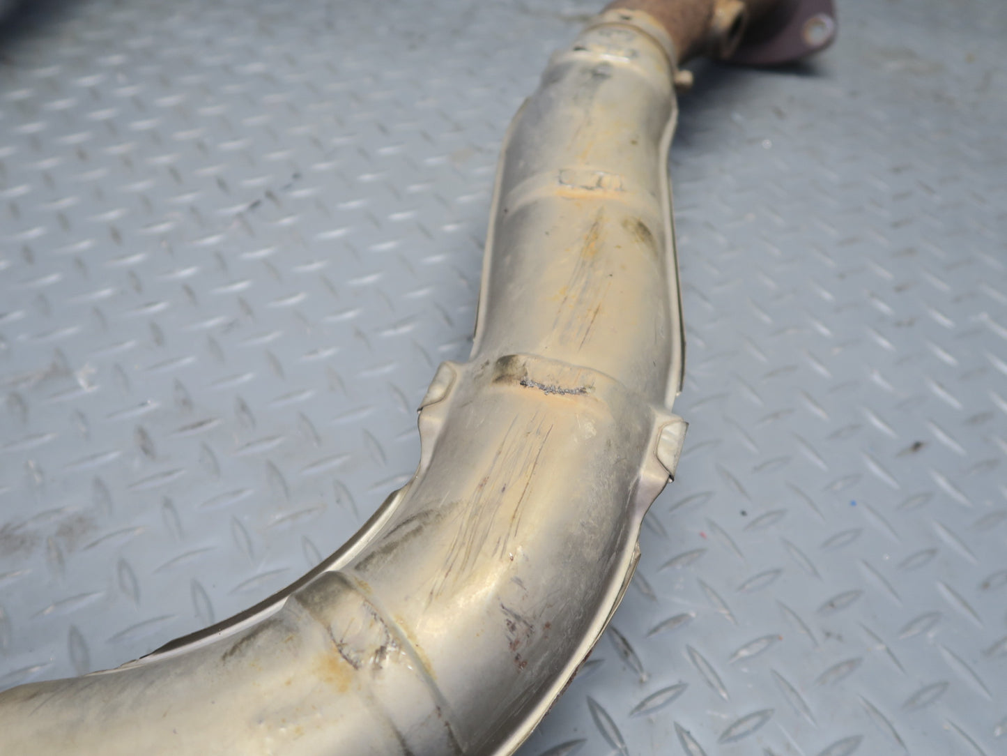 02-10 Lexus UZZ40L SC430 Front Exhaust Y Pipe Line OEM