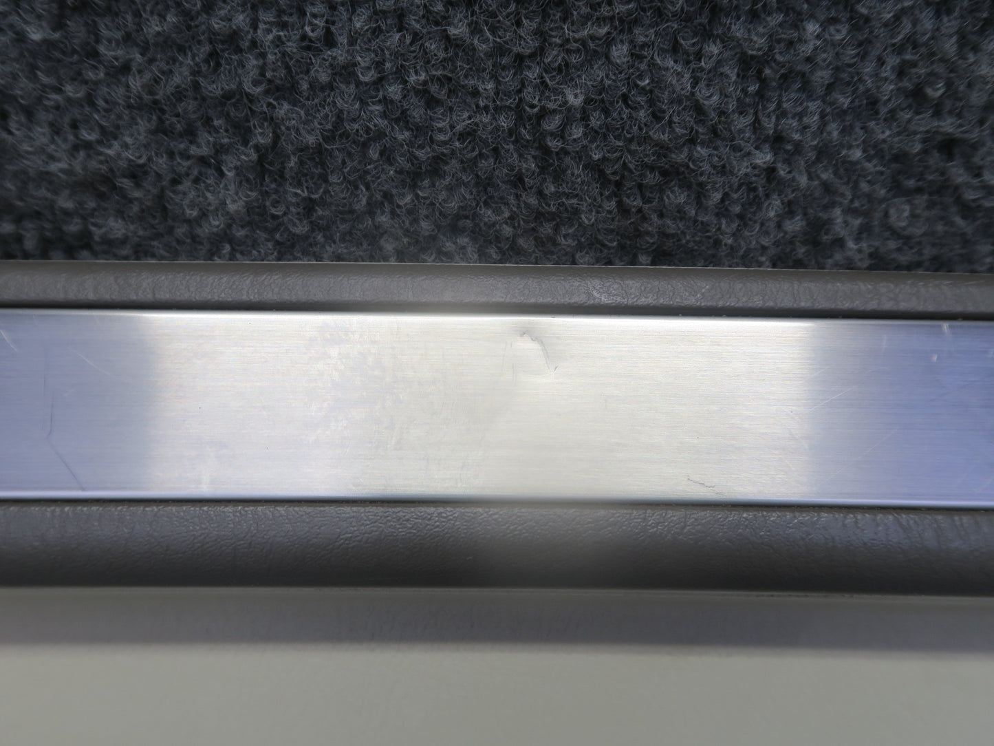 02-05 Lexus Z40 SC430 Set of 2 Left & Right Door Step Scuff Sill Plate Trim OEM