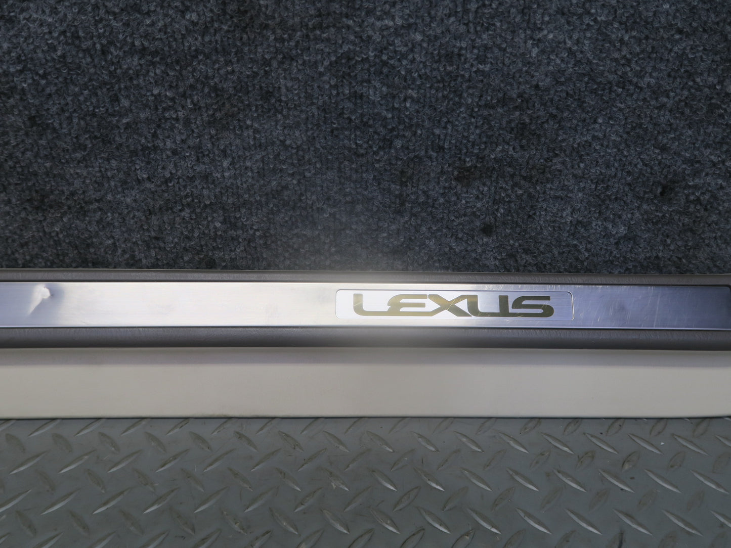 02-05 Lexus Z40 SC430 Set of 2 Left & Right Door Step Scuff Sill Plate Trim OEM