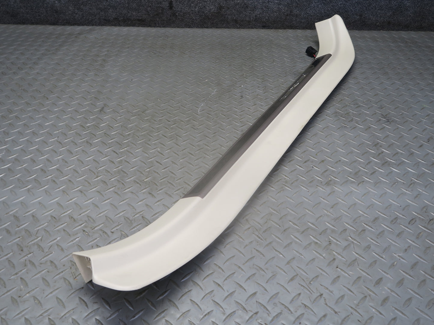 02-05 Lexus Z40 SC430 Set of 2 Left & Right Door Step Scuff Sill Plate Trim OEM