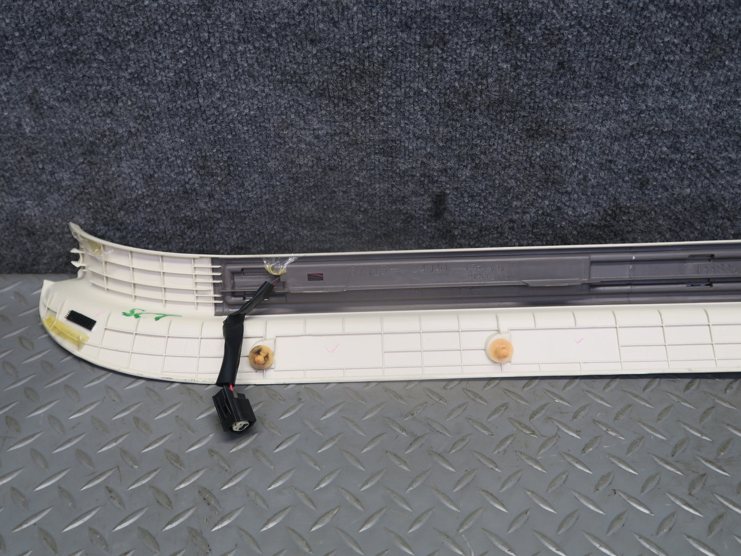 02-05 Lexus Z40 SC430 Set of 2 Left & Right Door Step Scuff Sill Plate Trim OEM