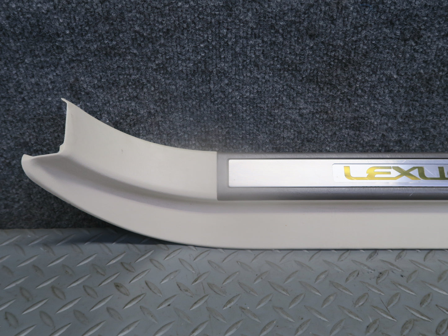 02-05 Lexus Z40 SC430 Set of 2 Left & Right Door Step Scuff Sill Plate Trim OEM