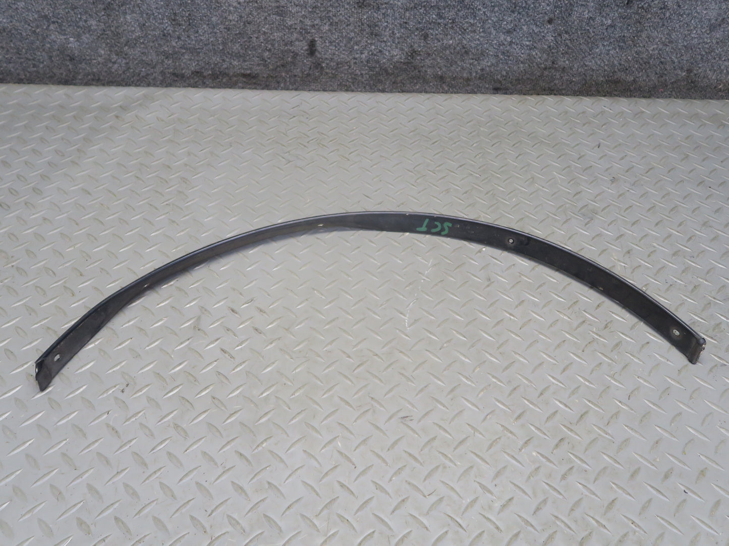 02-10 Lexus UZZ40L SC430 Set of 2 Front Fender Wheel Arch Molding Trim OEM