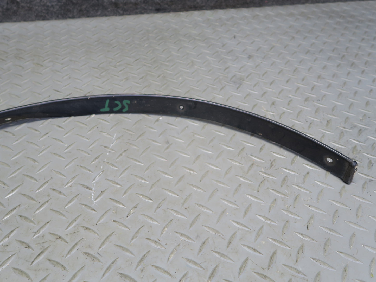 02-10 Lexus UZZ40L SC430 Set of 2 Front Fender Wheel Arch Molding Trim OEM