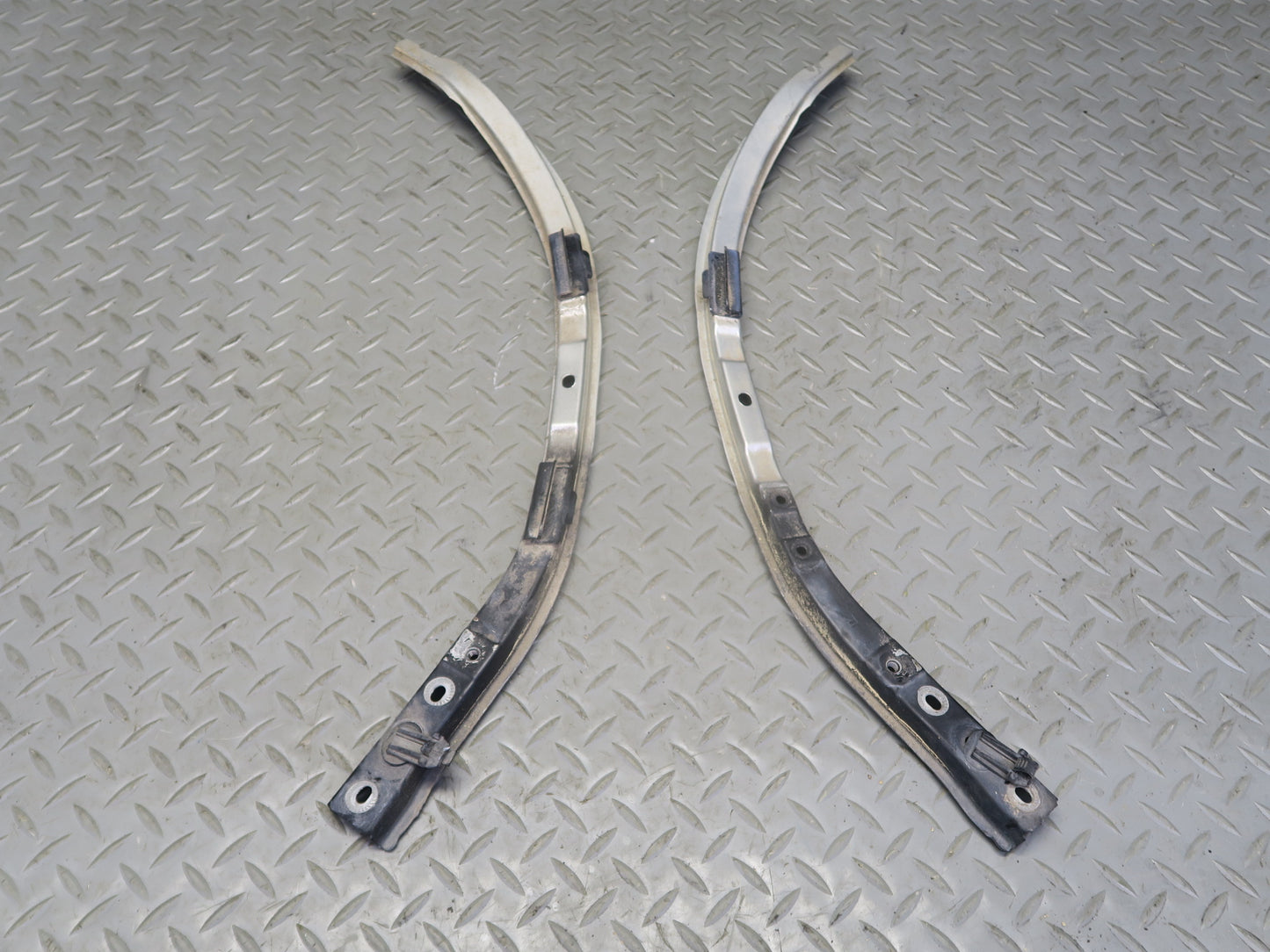 02-10 Lexus UZZ40L SC430 Set of 2 Front Bumper Headlight Support Bracket OEM