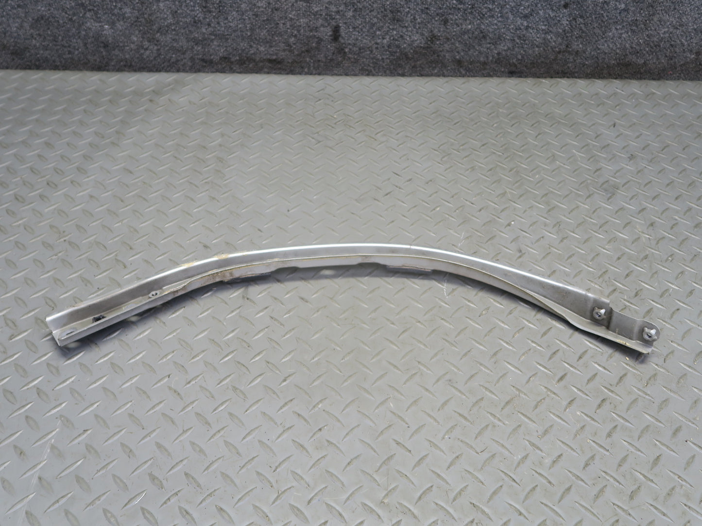 02-10 Lexus UZZ40L SC430 Set of 2 Front Bumper Headlight Support Bracket OEM