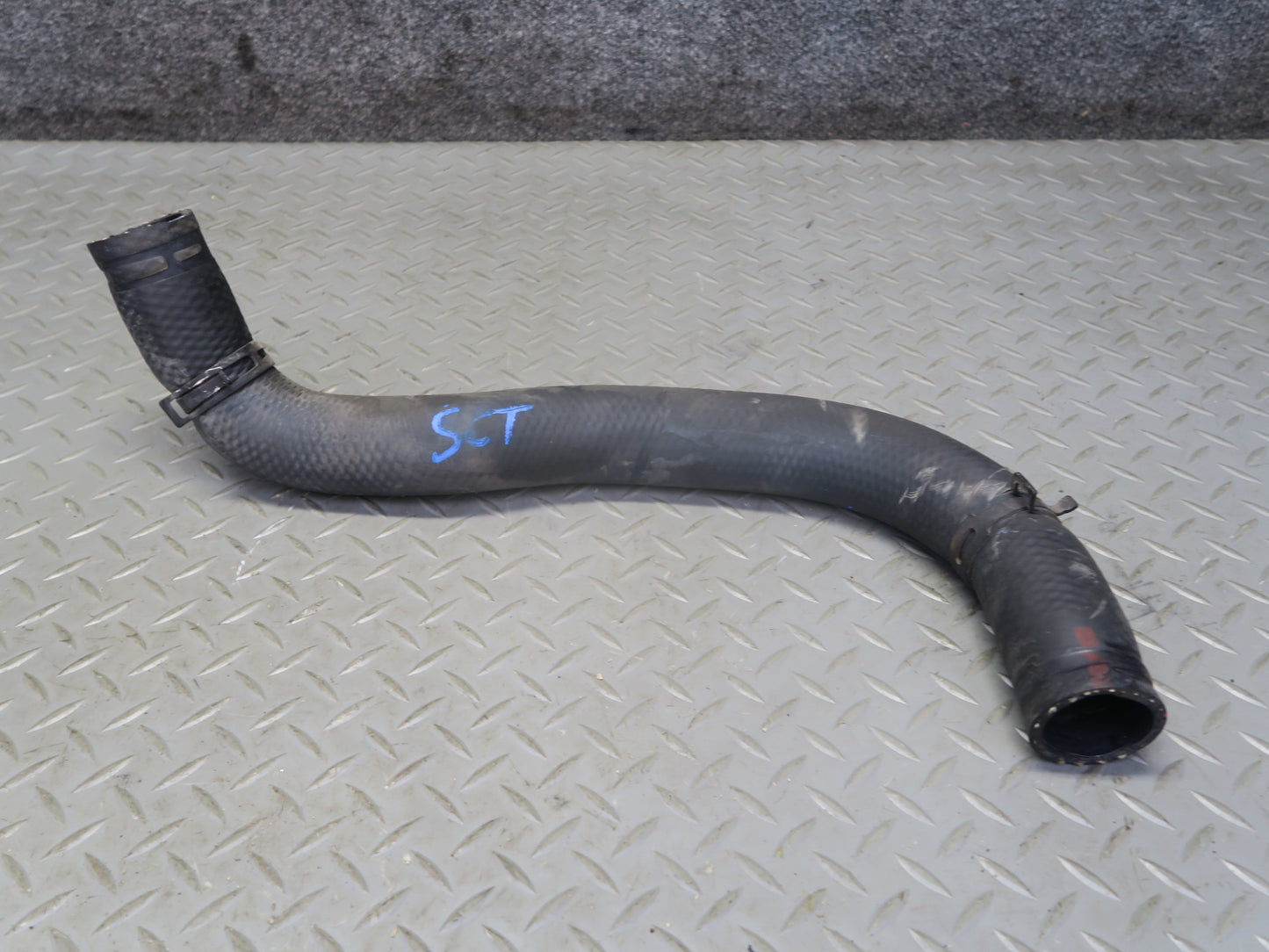 02-10 Lexus UZZ40L SC430 4.3L 3UZFE Set of 2 Engine Radiator Hose Line OEM
