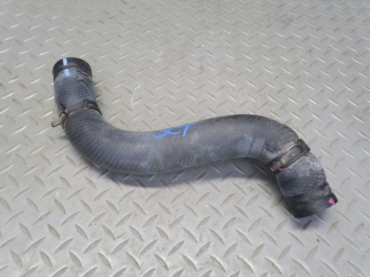 02-10 Lexus UZZ40L SC430 4.3L 3UZFE Set of 2 Engine Radiator Hose Line OEM