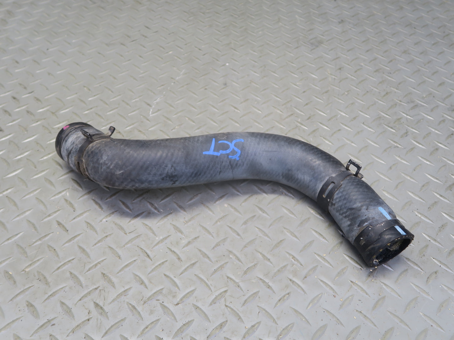02-10 Lexus UZZ40L SC430 4.3L 3UZFE Set of 2 Engine Radiator Hose Line OEM