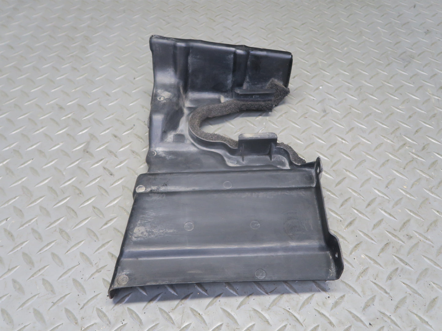 02-10 Lexus UZZ40L SC430 Front Left & Right Side Engine Cover Set OEM