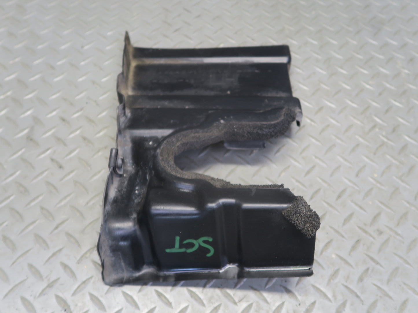 02-10 Lexus UZZ40L SC430 Front Left & Right Side Engine Cover Set OEM