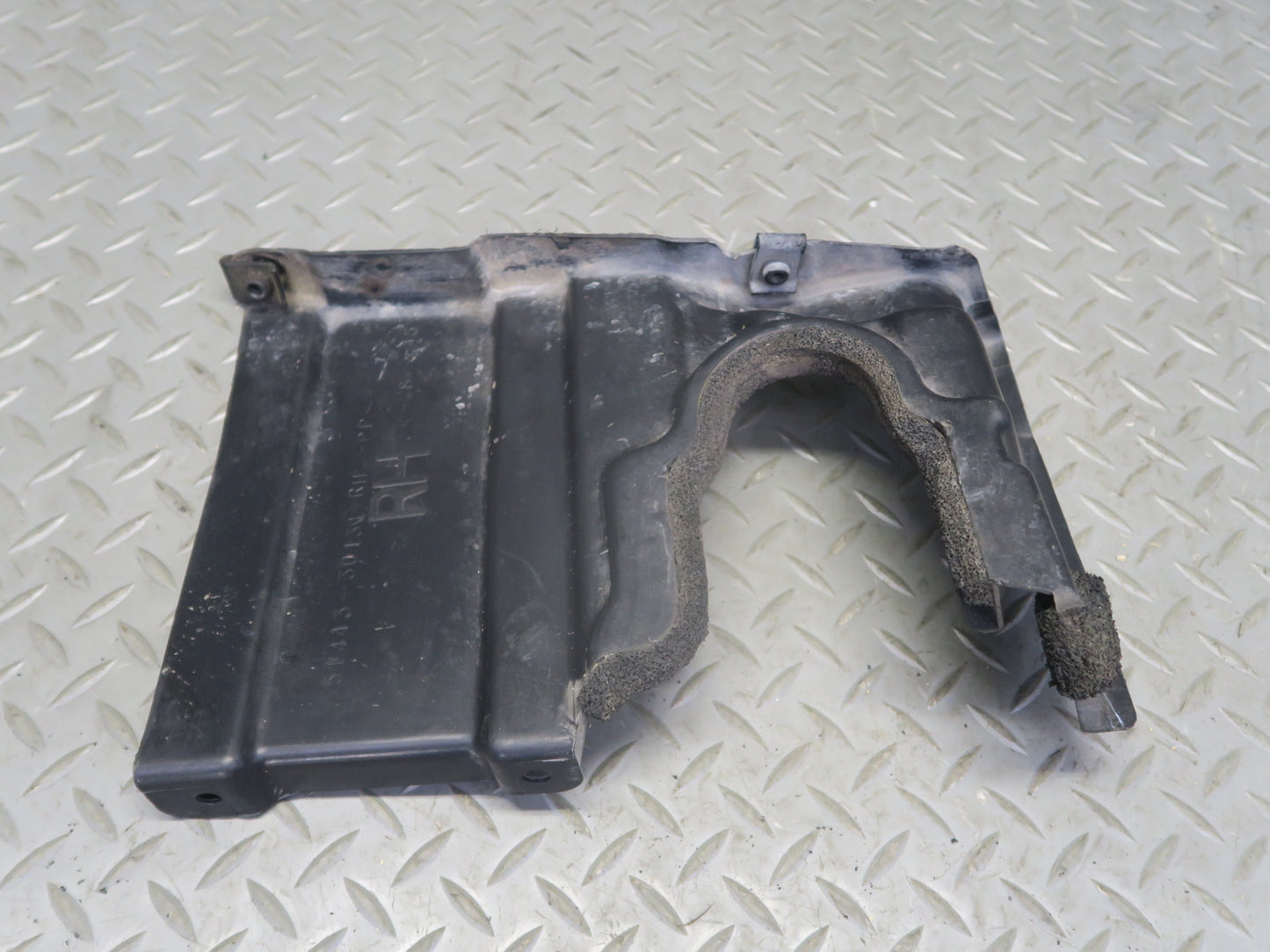 02-10 Lexus UZZ40L SC430 Front Left & Right Side Engine Cover Set OEM
