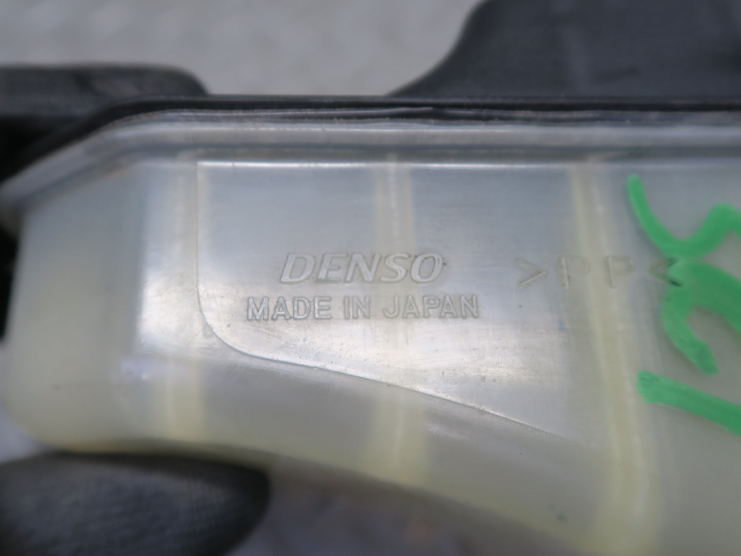 02-10 Lexus Z40 SC430 Engine Coolant Expansion Overflow Reservoir Tank OEM