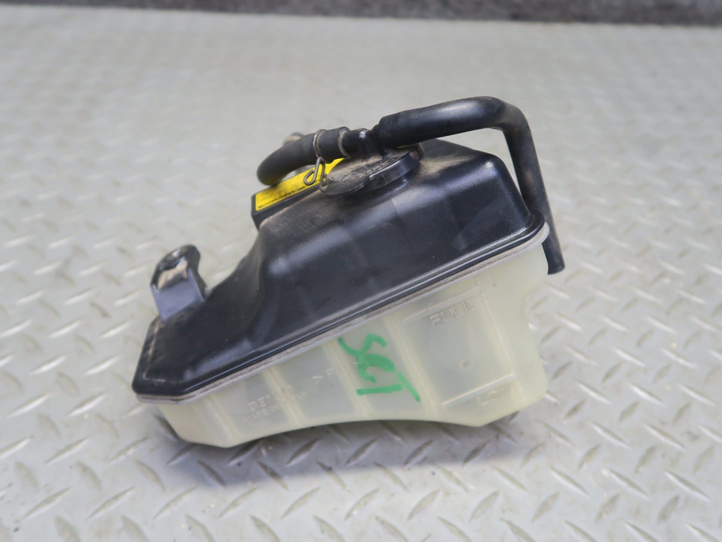02-10 Lexus Z40 SC430 Engine Coolant Expansion Overflow Reservoir Tank OEM