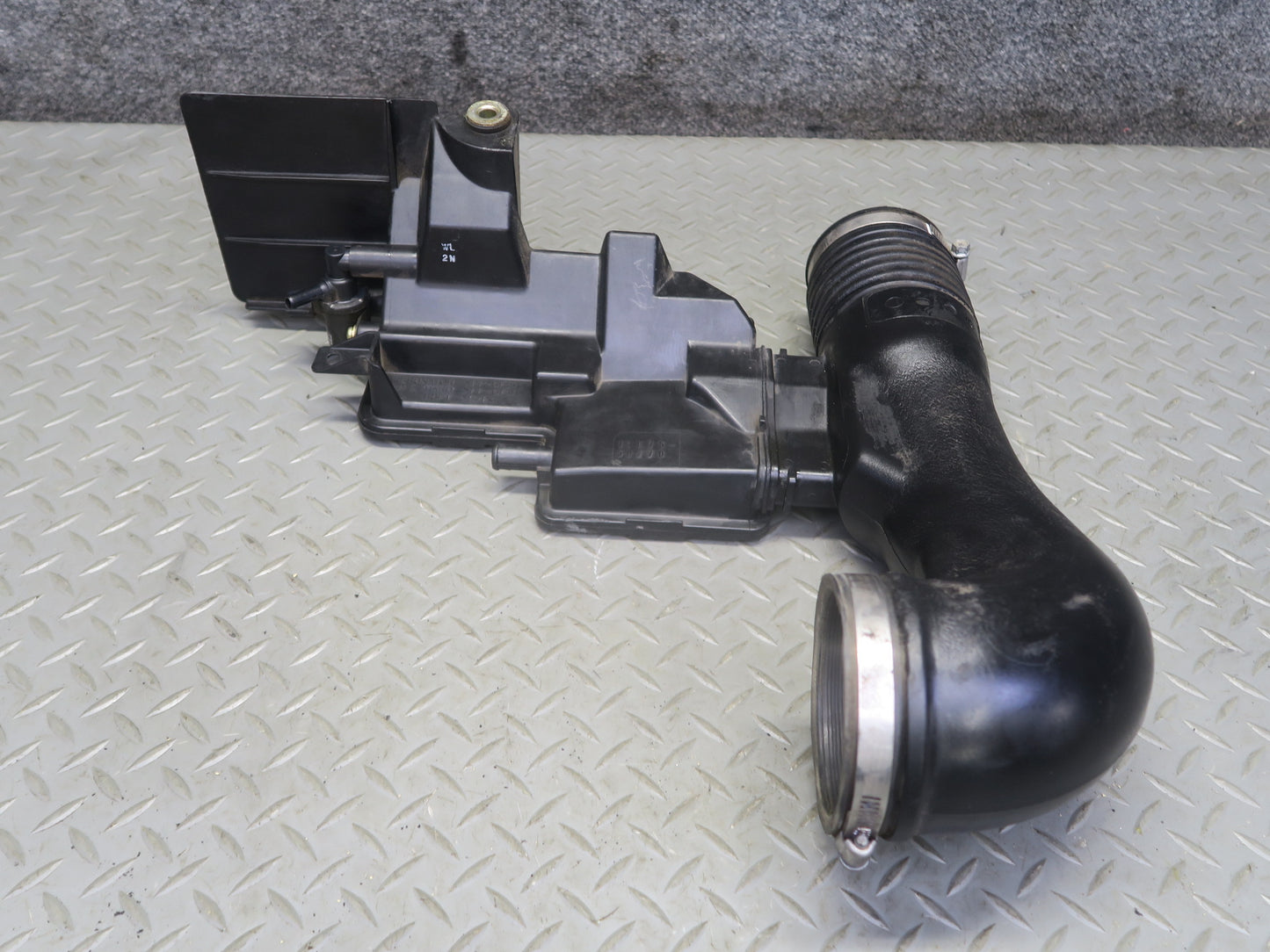 02-05 Lexus SC430 UZZ40L Air Cleaner Intake Hose Line Resonator 17875-50270 OEM