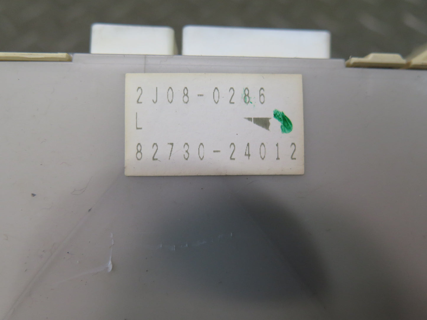 02-05 Lexus UZZ40L SC430 Front Left Dashboard Fuse Box Module 82730-24012 OEM