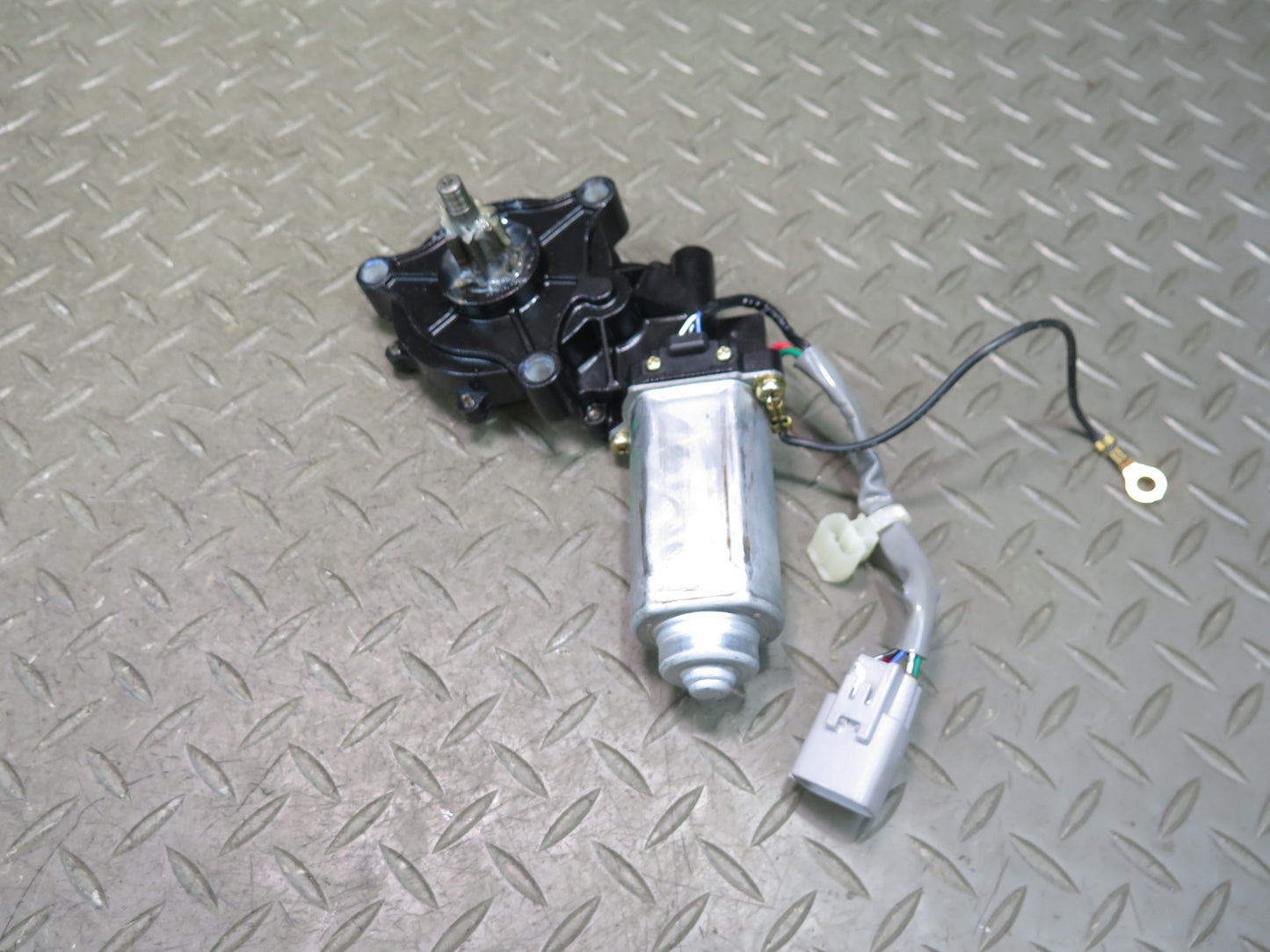 02-10 Lexus UZZ40L SC430 Set of 2 Rear Right Trunk Hinge Drive Gear Motor OEM