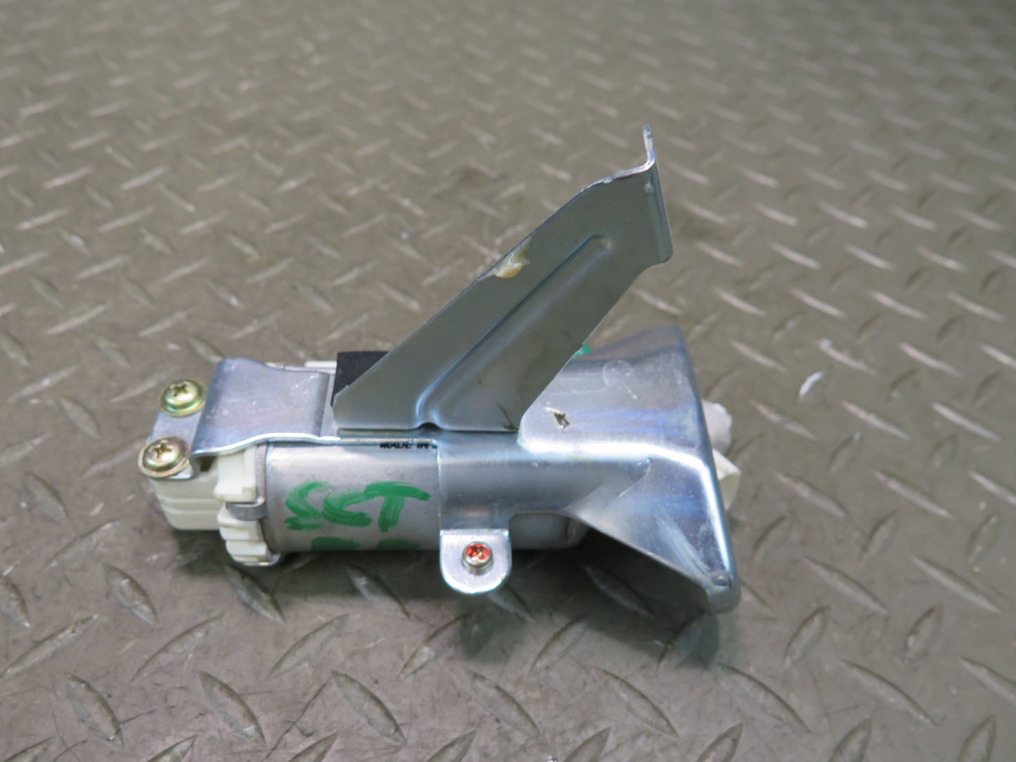 02-10 Lexus UZZ40L SC430 Set of 2 Rear Right Trunk Hinge Drive Gear Motor OEM