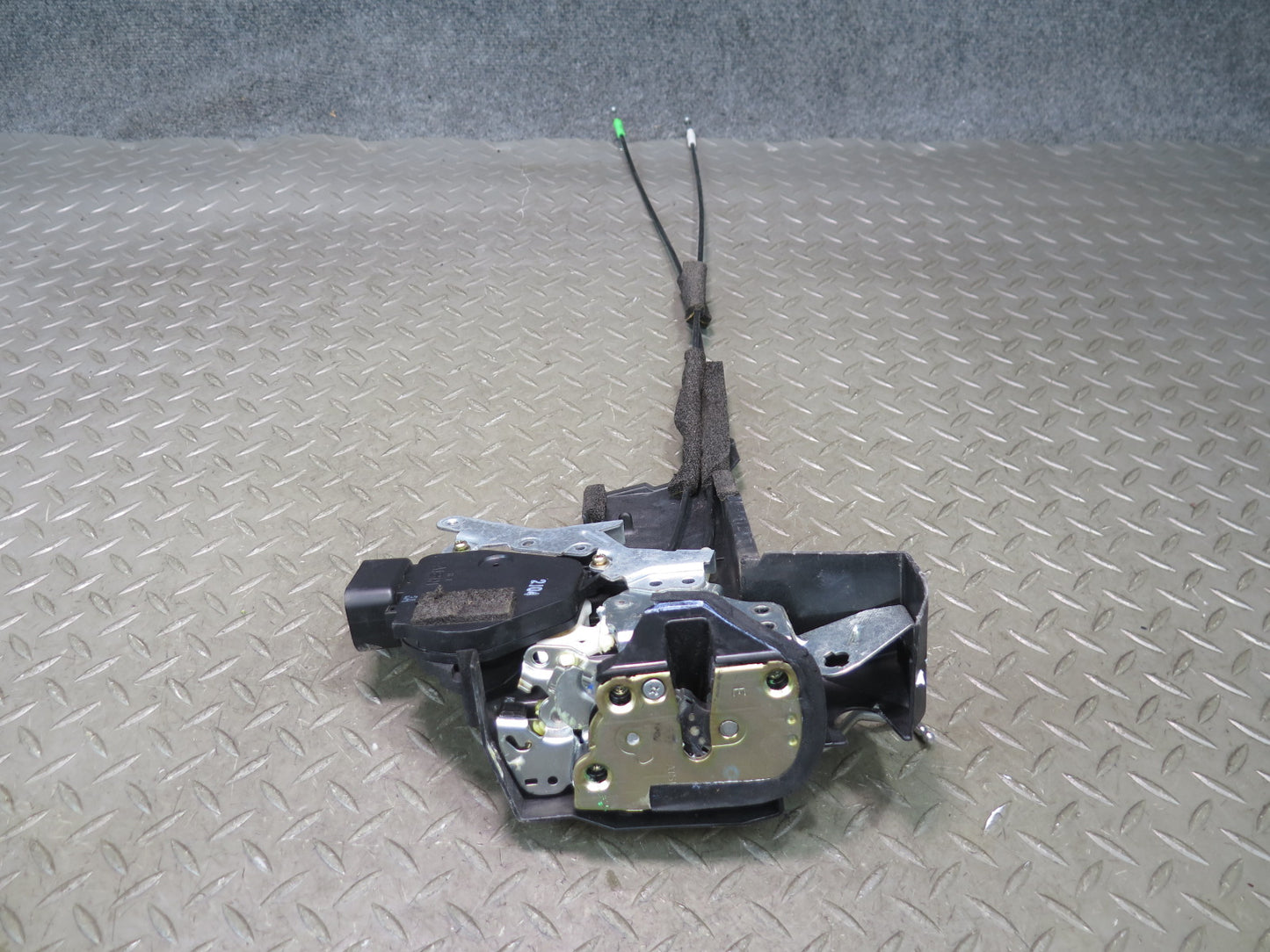 02-10 Lexus UZZ40L SC430 Right Passenger Door Lock Latch Actuator OEM