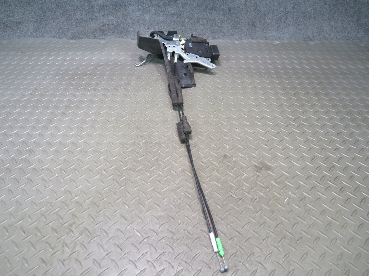 02-10 Lexus UZZ40L SC430 Right Passenger Door Lock Latch Actuator OEM