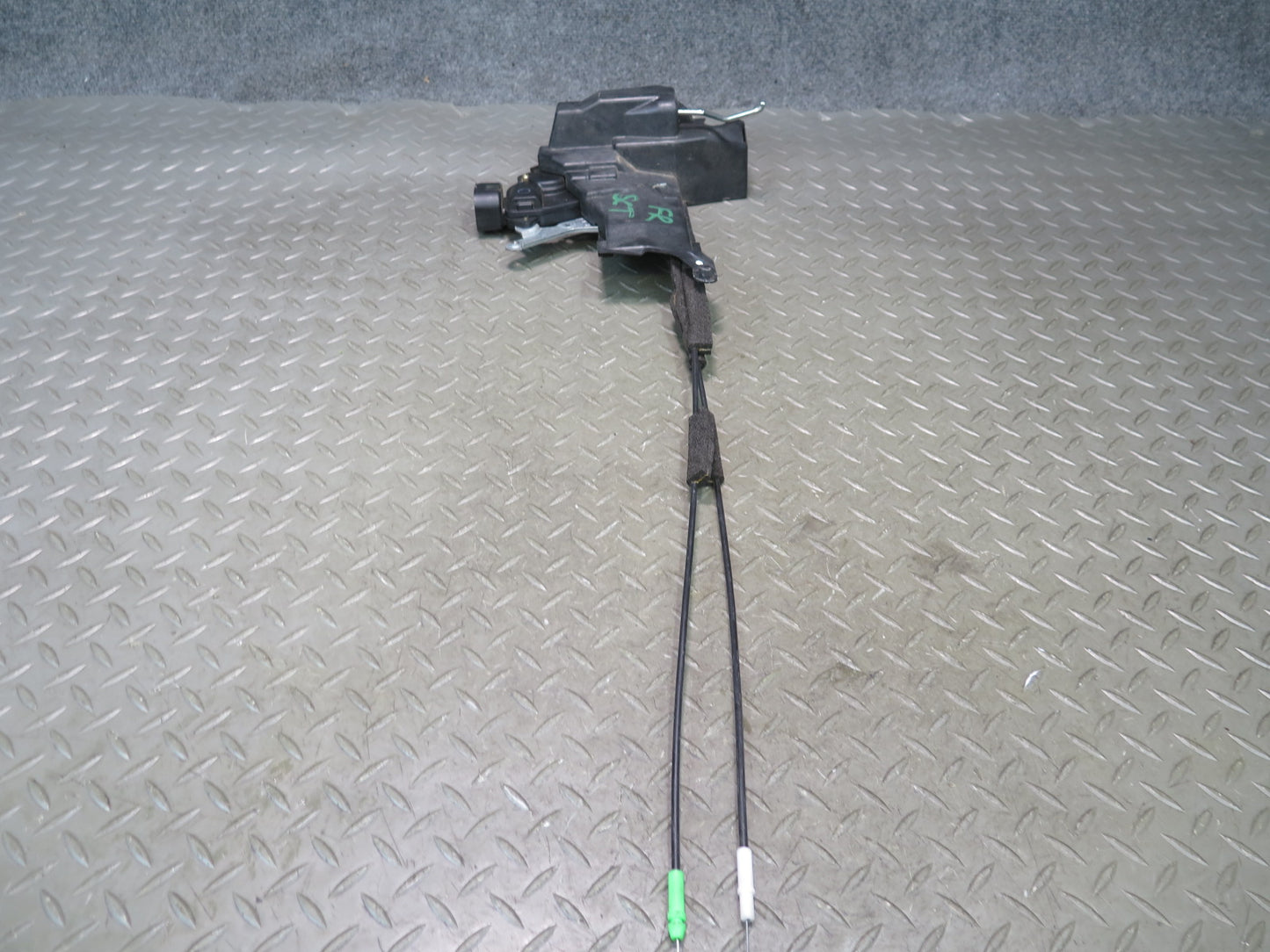 02-10 Lexus UZZ40L SC430 Right Passenger Door Lock Latch Actuator OEM