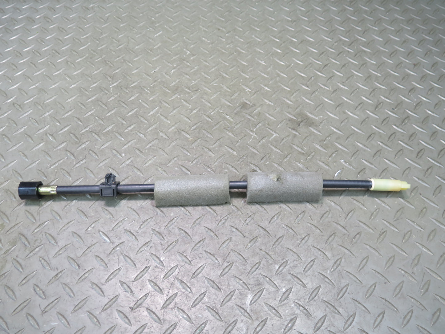 02-10 Lexus UZZ40L SC430 Rear Tonneau Package Tray Link Drive Motor w Cables OEM