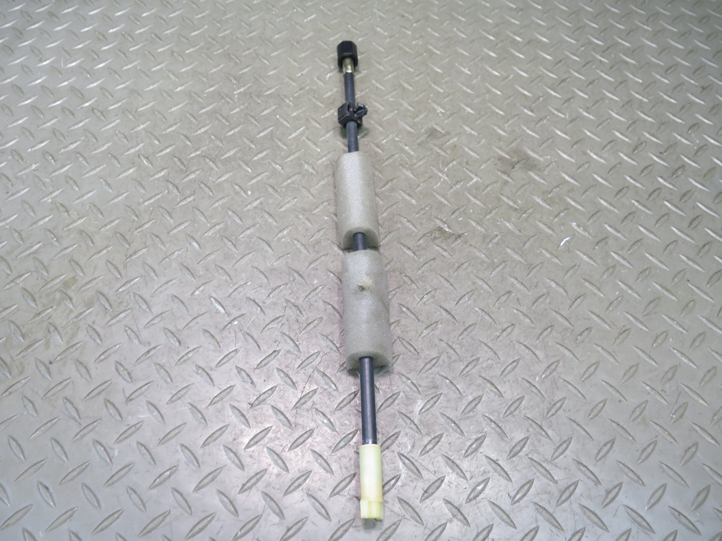02-10 Lexus UZZ40L SC430 Rear Tonneau Package Tray Link Drive Motor w Cables OEM