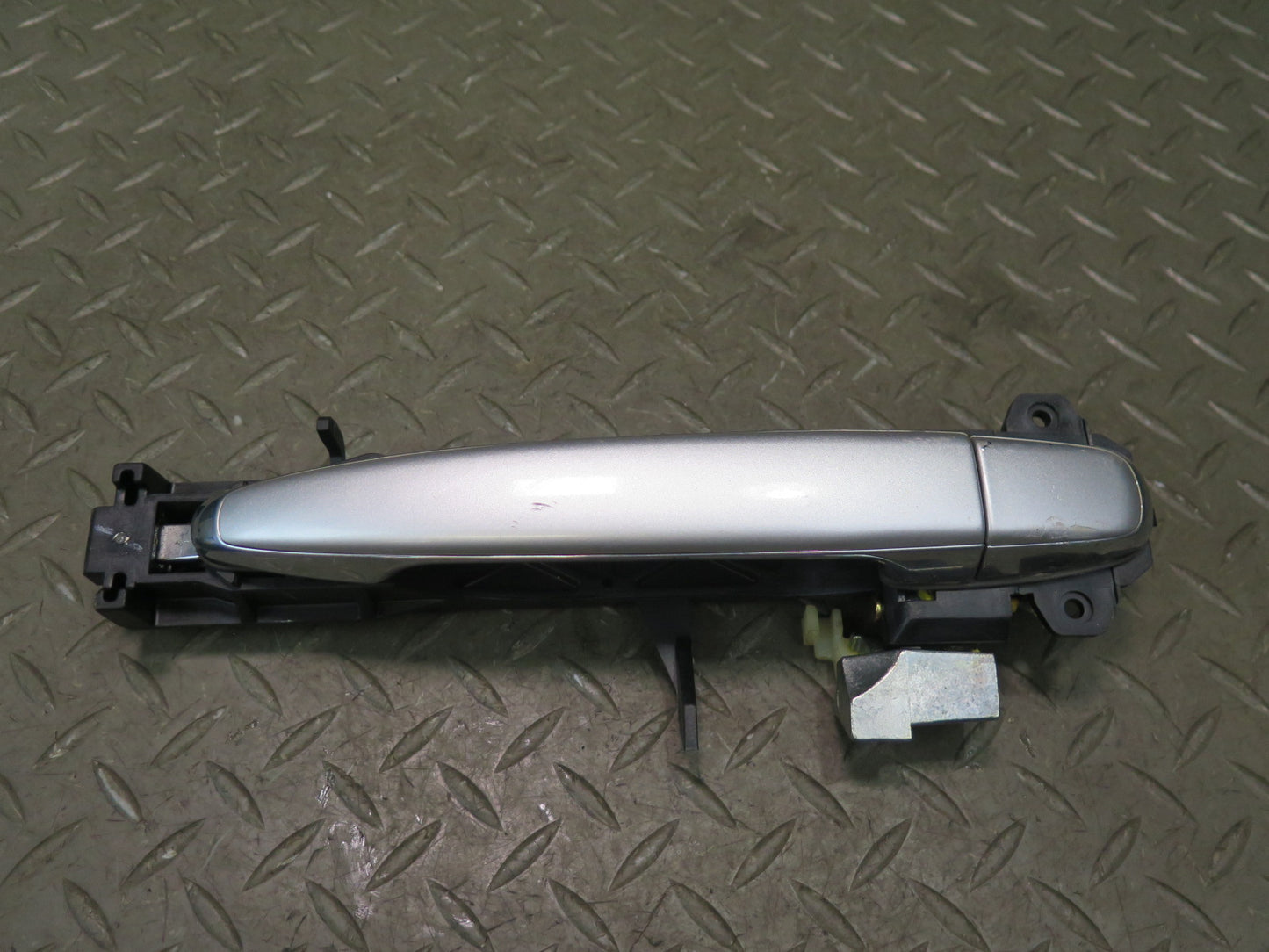 02-10 Lexus UZZ40L SC430 Set of 2 Left & Right Door Exterior Handle Silver OEM